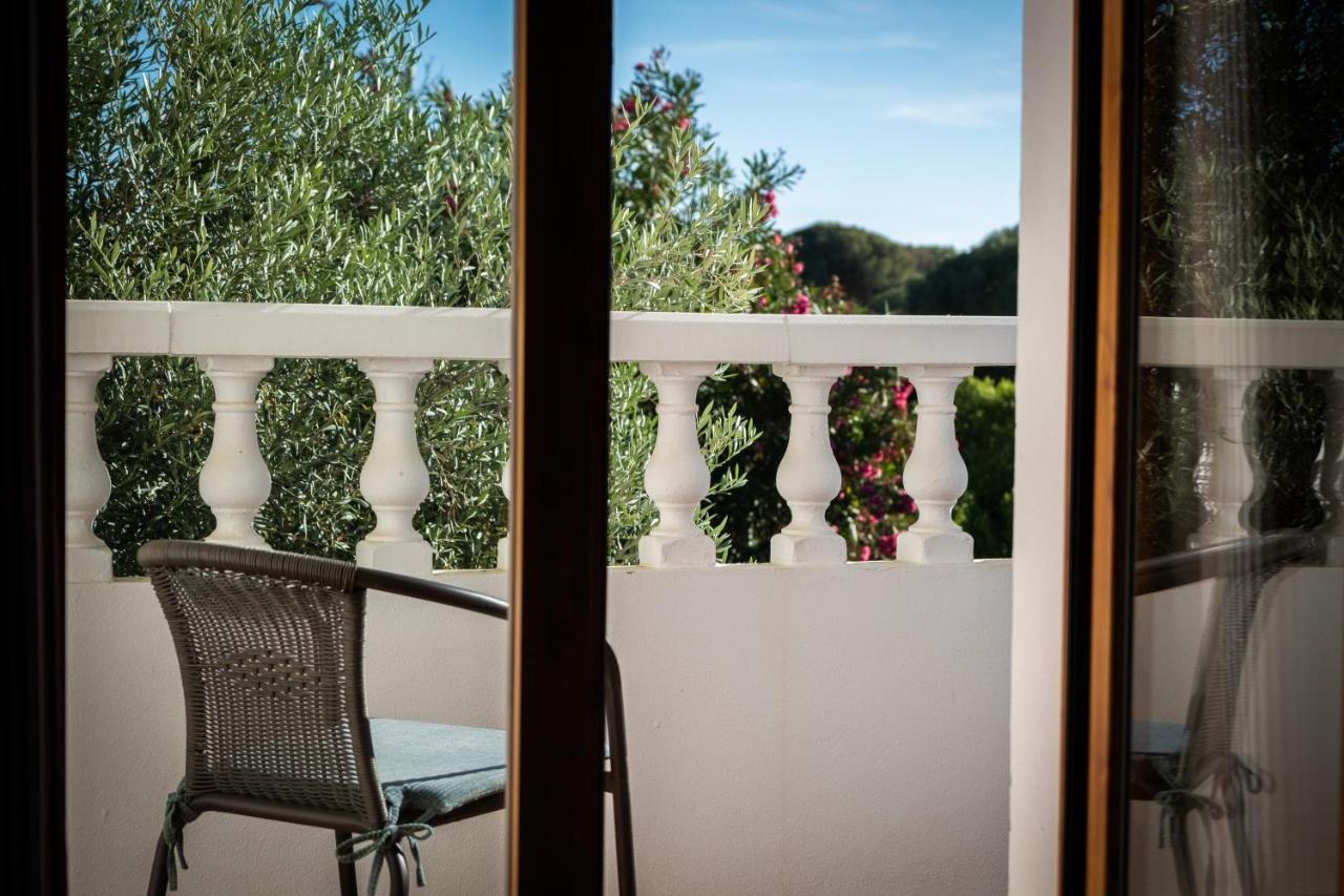 קוניל דה לה פרונטרה Hostal Cabo Roche מראה חיצוני תמונה