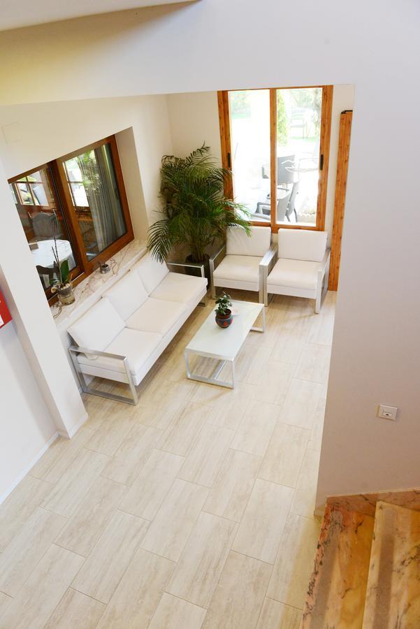 קוניל דה לה פרונטרה Hostal Cabo Roche מראה חיצוני תמונה